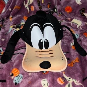 Disney Black and Cream Goofy Hat